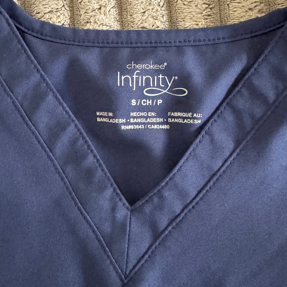 Infinity scrub set - Picture 9 of 10